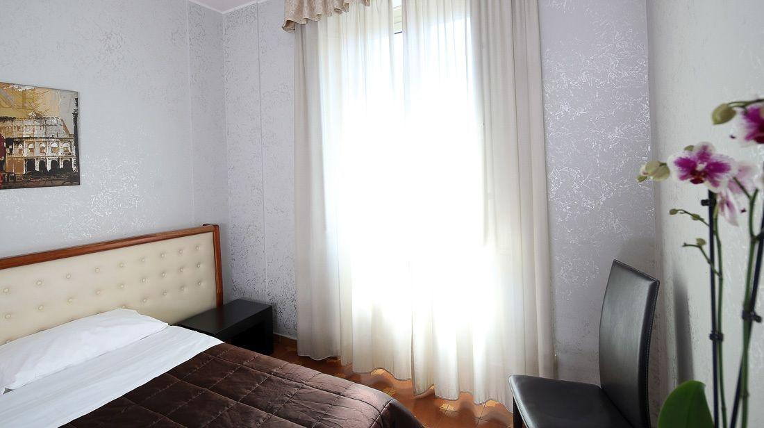 Hotel Roma Room Hotel Rom